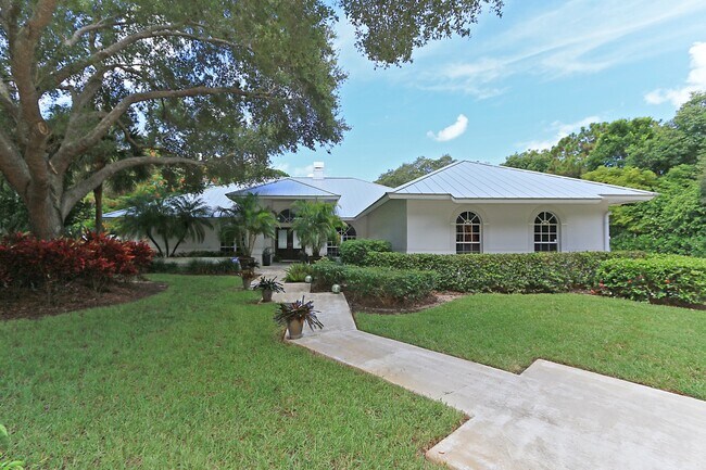 Building Photo - 469 Carica Rd