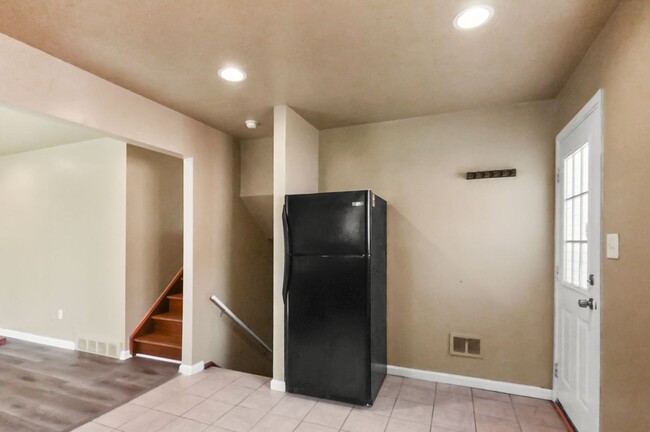 Building Photo - BEAUTIFUL 3 BED 1.5 BATH HOME  IN OAK PARK MI