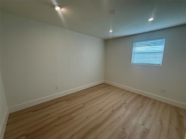 Building Photo - 37 Almond Dr