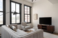 Building Photo - 505 E Travis St