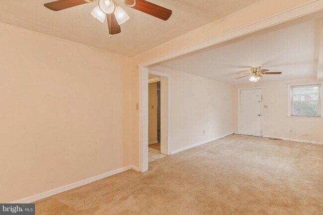 Building Photo - 908 Prospect St