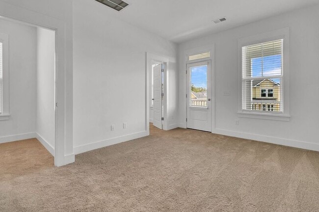 Building Photo - 110 Crimson St