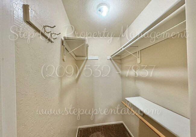 Building Photo - 20324 S Sunshine Rd