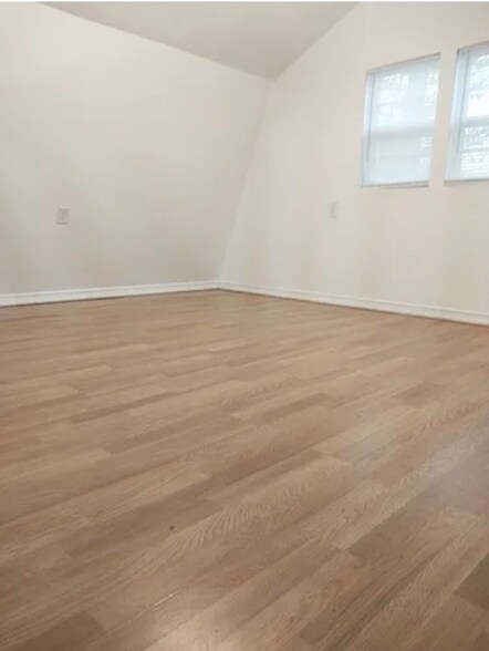 Building Photo - 139 Alvin Bullen Rd