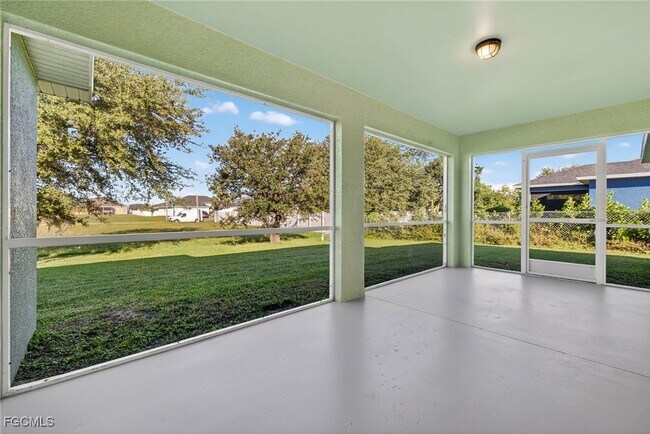 Building Photo - 408 NW 17th Ave