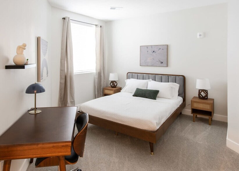 Building Photo - 228 Pike St