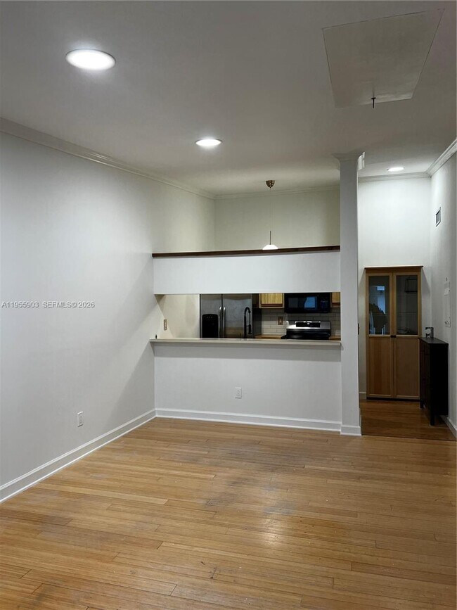 Building Photo - 18246 Mediterranean Blvd