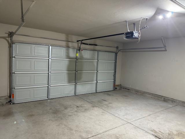 Building Photo - 2420 SW 136th St