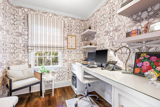 Building Photo - 15 Overlook Pl