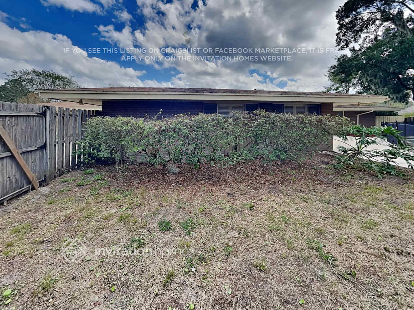 Building Photo - 8652 Villa San Jose Dr E