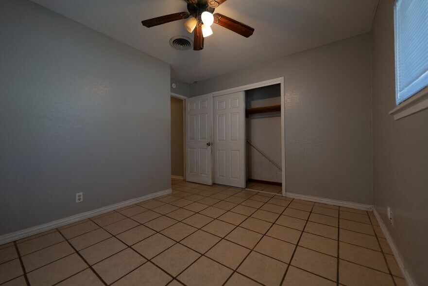 Building Photo - 1719 Austin St