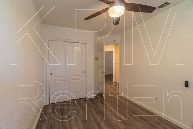 Building Photo - 6529 El Capitan Cir