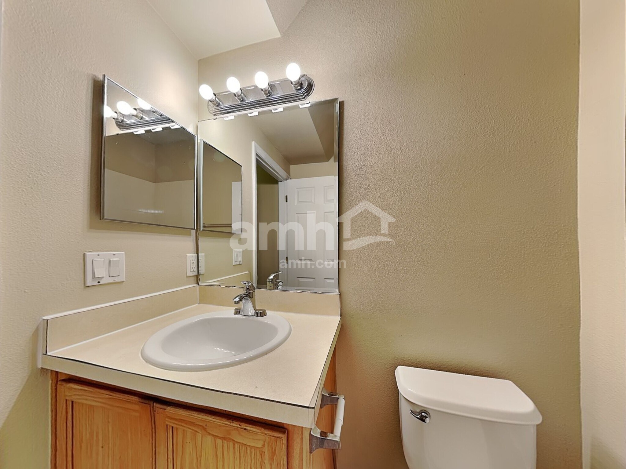 Building Photo - 2475 Breezy Meadow Rd