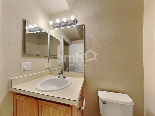 Building Photo - 2475 Breezy Meadow Rd