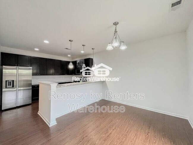 Building Photo - 1713 Dresdon Ln
