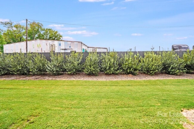 Building Photo - 3133 Hutton Gdns Ln