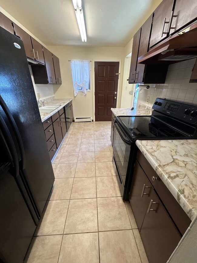 Building Photo - 2615-2617 E. 17th St.