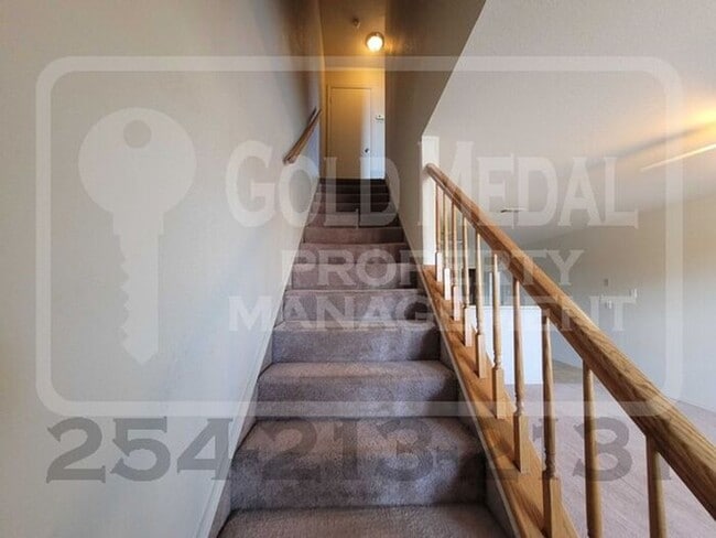 Building Photo - 3710 Malibu Ln