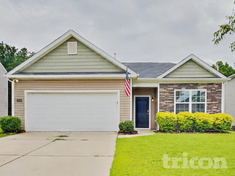 Building Photo - 1250 Aurora Glen Dr