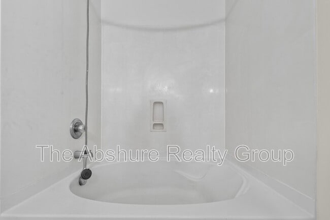 Building Photo - 6571 Guard Hill Dr