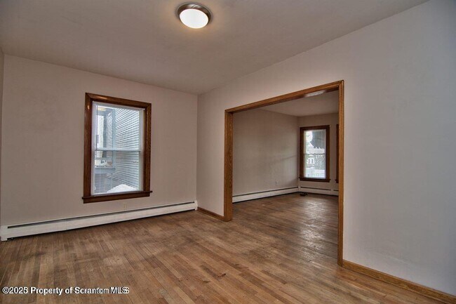 Building Photo - 1521 Pine St