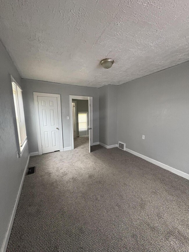 Building Photo - 16161 Littlefield St