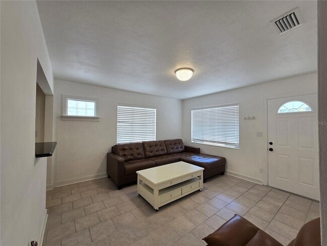 Building Photo - 6343 5th Ave S