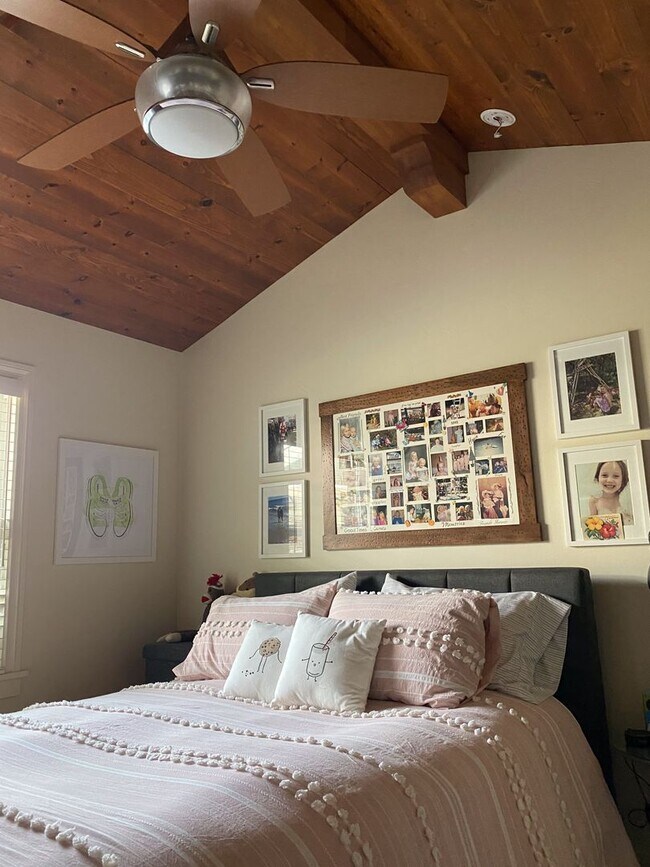 Building Photo - Coming Soon... Beautifully Updated Home in Central Location