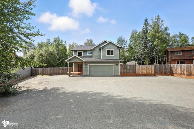 Building Photo - 4 Bedroom | 2.5 Bathroom | Garage - Conven...
