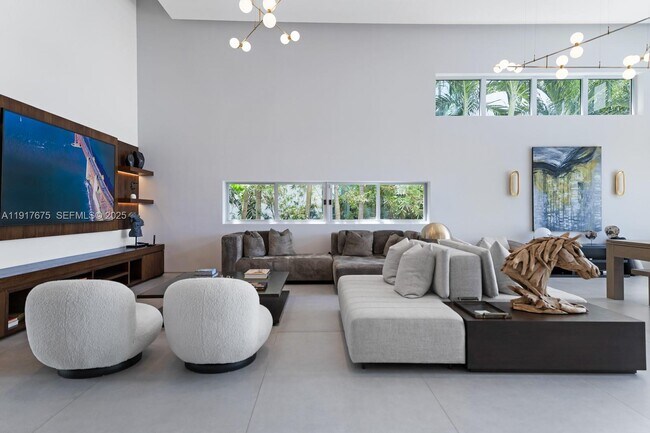 Building Photo - 1379 N Venetian Way