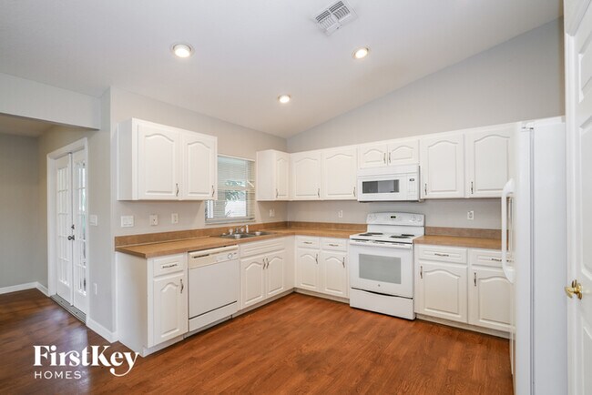 Building Photo - 5230 Snowy Heron Dr