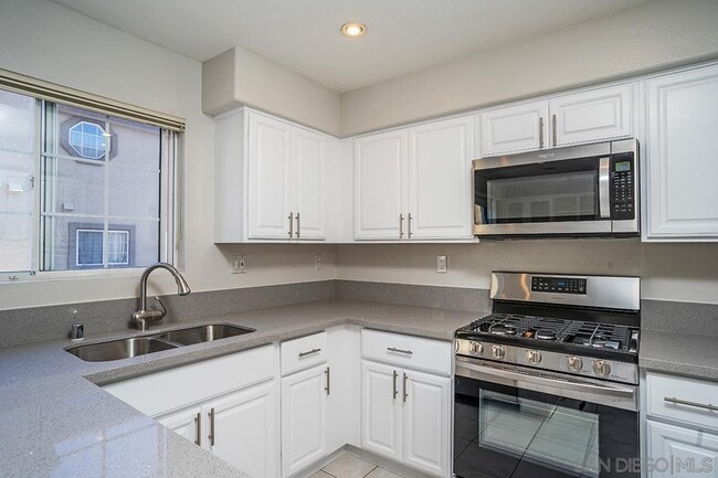 Building Photo - 12543 El Camino Real