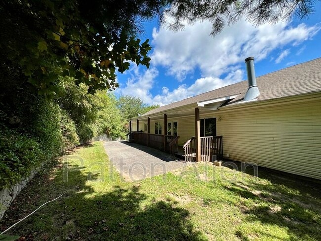 Building Photo - 5 Robert Allman Rd
