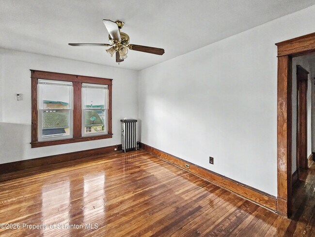 Building Photo - 852 N Rebecca Ave