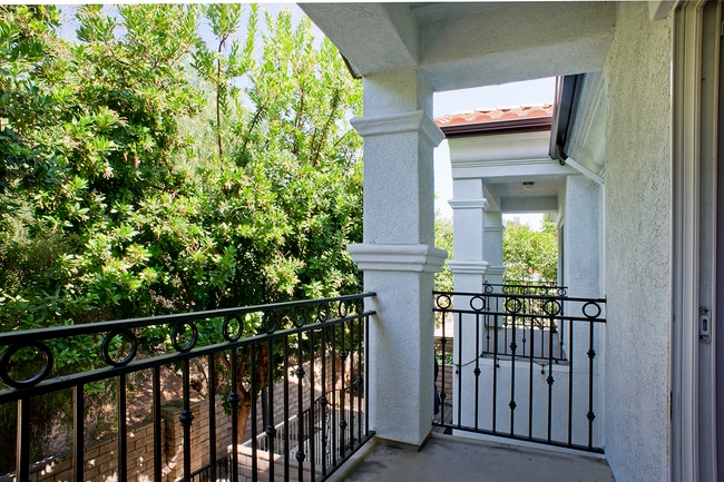 Building Photo - 2339 Chiquita Ln