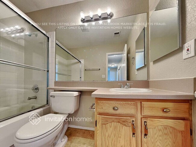 Building Photo - 5701 Heatherwood St