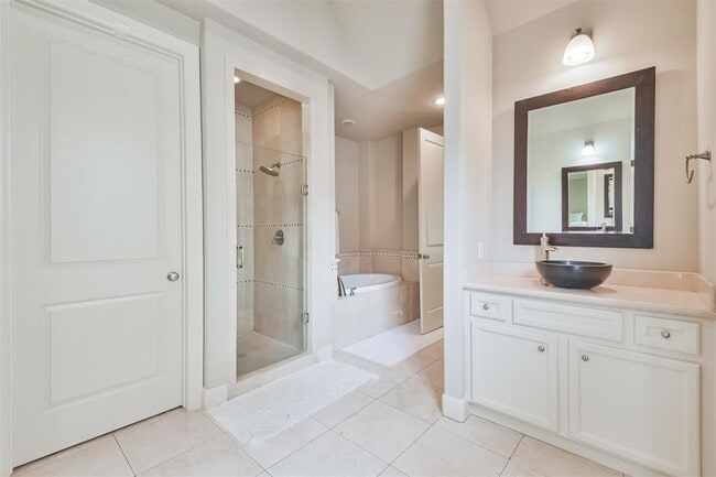 Building Photo - 3124 Murworth Dr