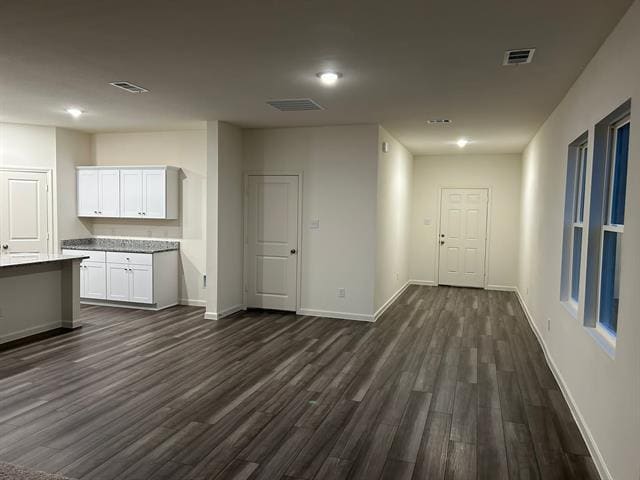 Building Photo - 2119 Revere Dr