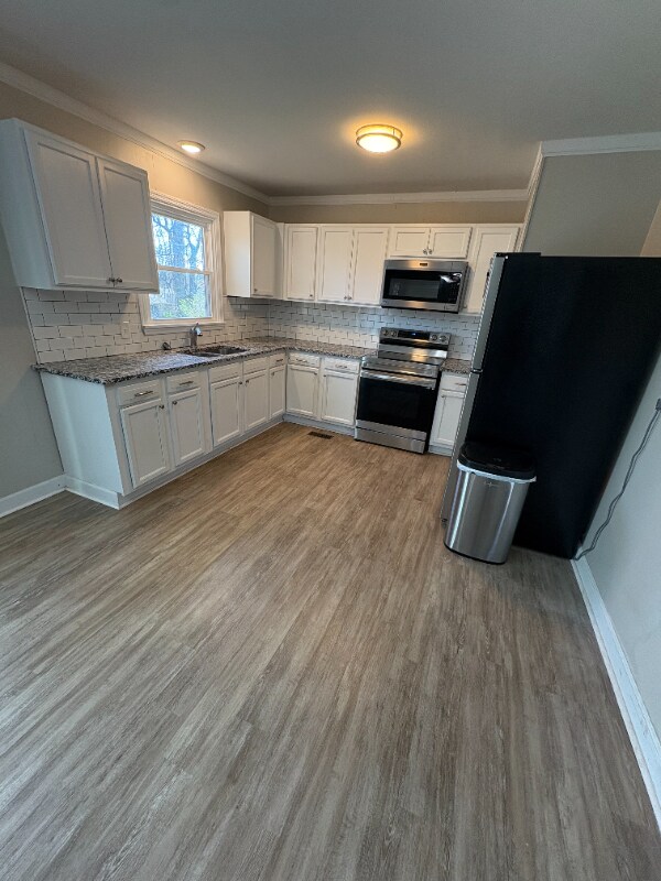 Building Photo - 3118 Adonna Dr NW