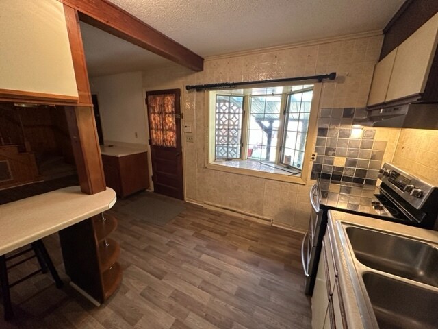 Building Photo - 1704 Pichard St