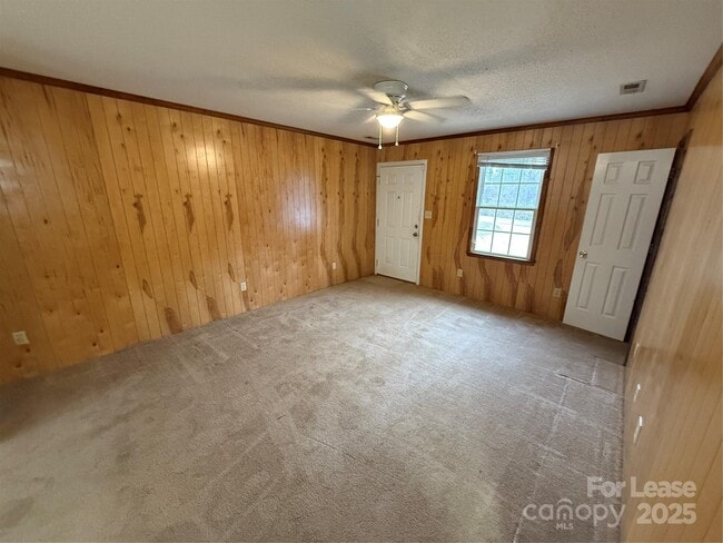 Building Photo - 4683 Grassy Creek Rd