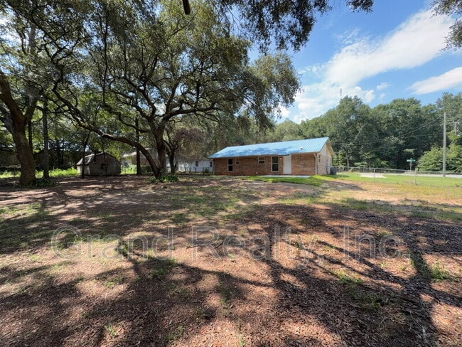 Building Photo - 6733 Applegate St
