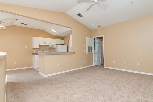 Building Photo - 821 Grand Regency Pointe