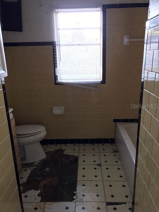 Building Photo - 229 Candler Ave