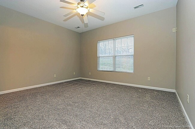 Building Photo - 2850/2852 Larkspur