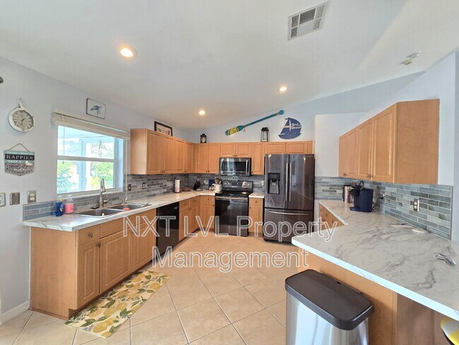 Building Photo - 2507 Embers Pkwy W