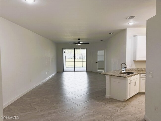 Building Photo - 14063 Winding Cedar Wy