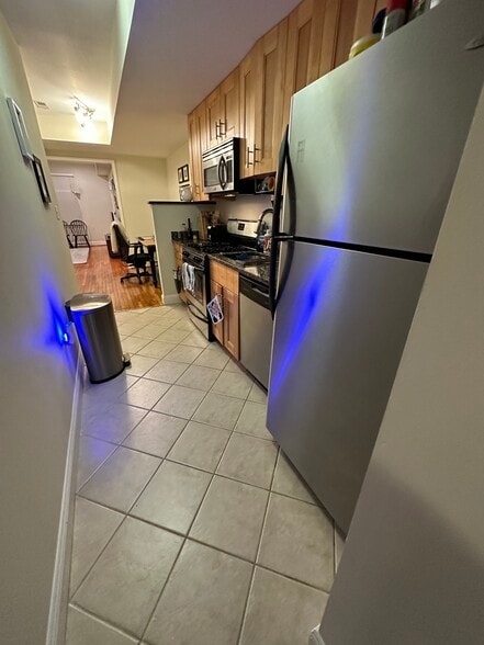 Building Photo - 213 19th St NE