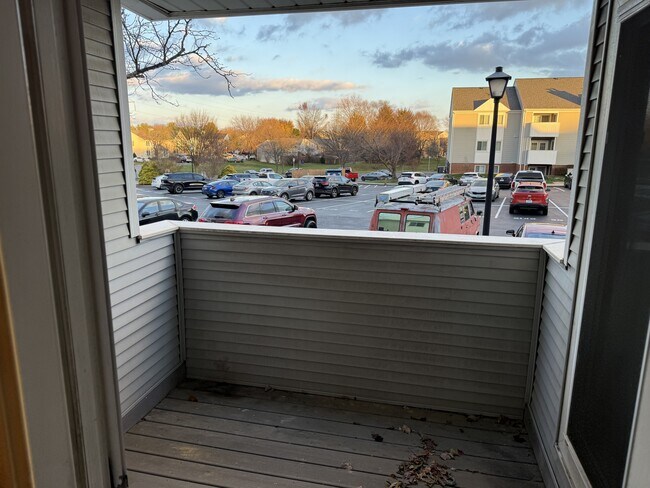 Building Photo - 2145 Wainwright Ct