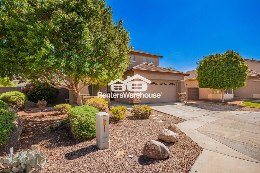 Primary Photo - 14601 W Port Royale Ln